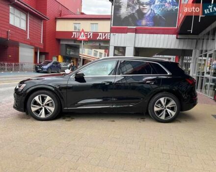 Чорний Ауді Q8 e-tron, об'ємом двигуна 0 л та пробігом 1 тис. км за 69900 $, фото 9 на Automoto.ua