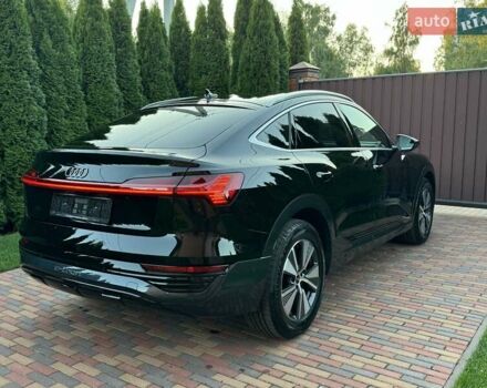 Черный Ауди Q8 e-tron, объемом двигателя 0 л и пробегом 20 тыс. км за 49999 $, фото 12 на Automoto.ua