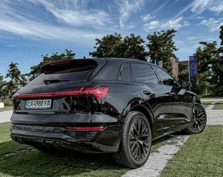 Черный Ауди Q8 e-tron, объемом двигателя 0 л и пробегом 66 тыс. км за 65000 $, фото 6 на Automoto.ua