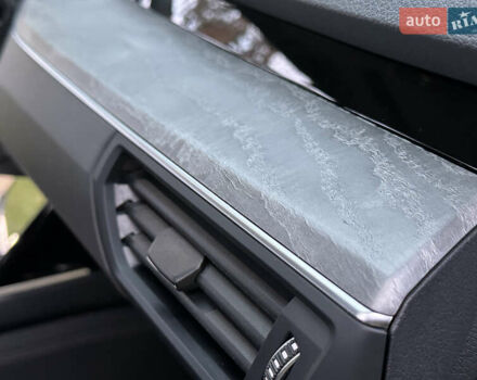 Чорний Ауді Q8 e-tron, об'ємом двигуна 0 л та пробігом 16 тис. км за 48500 $, фото 50 на Automoto.ua