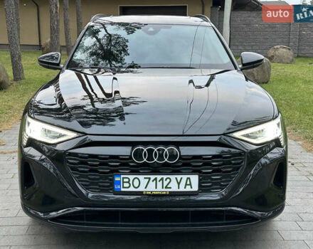 Чорний Ауді Q8 e-tron, об'ємом двигуна 0 л та пробігом 16 тис. км за 48500 $, фото 42 на Automoto.ua