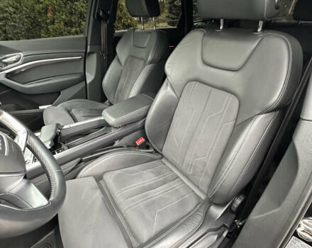 Ауді Q8 e-tron 2024 у Дніпро (Дніпропетровську) на Automoto.ua Чорний Ауді Q8 e-tron, об'ємом двигуна 0 л та пробігом 25 тис. км за 58000 $, фото 26 на Automoto.ua