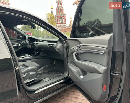 Ауді Q8 e-tron 2024 у Дніпро (Дніпропетровську) на Automoto.ua Чорний Ауді Q8 e-tron, об'ємом двигуна 0 л та пробігом 25 тис. км за 58000 $, фото 25 на Automoto.ua