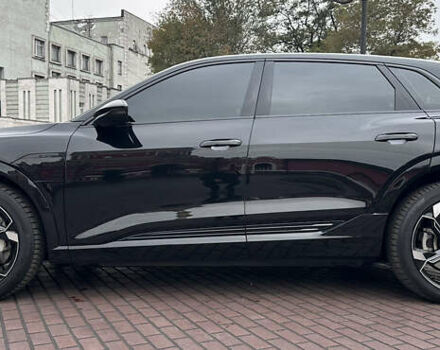 Чорний Ауді Q8 e-tron, об'ємом двигуна 0 л та пробігом 25 тис. км за 54000 $, фото 14 на Automoto.ua