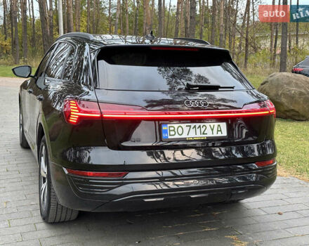 Чорний Ауді Q8 e-tron, об'ємом двигуна 0 л та пробігом 16 тис. км за 48500 $, фото 22 на Automoto.ua