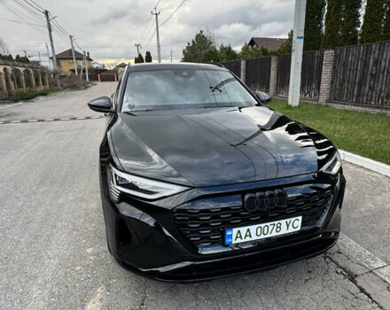 Черный Ауди Q8 e-tron, объемом двигателя 0 л и пробегом 9 тыс. км за 82000 $, фото 1 на Automoto.ua