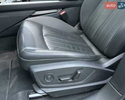 Чорний Ауді Q8 e-tron, об'ємом двигуна 0 л та пробігом 16 тис. км за 48500 $, фото 76 на Automoto.ua