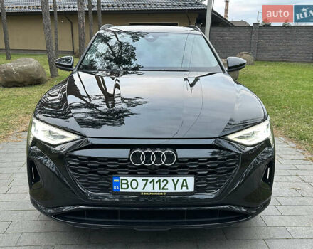 Чорний Ауді Q8 e-tron, об'ємом двигуна 0 л та пробігом 16 тис. км за 48500 $, фото 41 на Automoto.ua