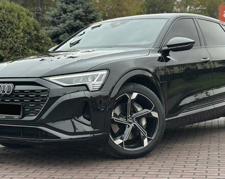 Ауді Q8 e-tron 2024 у Дніпро (Дніпропетровську) на Automoto.ua Чорний Ауді Q8 e-tron, об'ємом двигуна 0 л та пробігом 25 тис. км за 58000 $, фото 2 на Automoto.ua