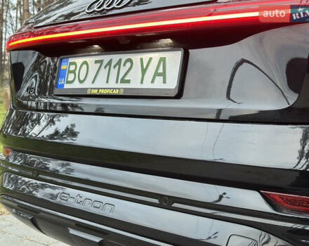 Чорний Ауді Q8 e-tron, об'ємом двигуна 0 л та пробігом 16 тис. км за 48500 $, фото 31 на Automoto.ua