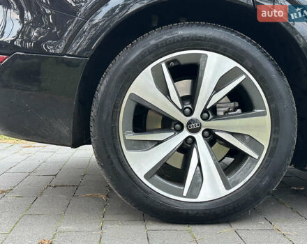 Чорний Ауді Q8 e-tron, об'ємом двигуна 0 л та пробігом 16 тис. км за 48500 $, фото 37 на Automoto.ua