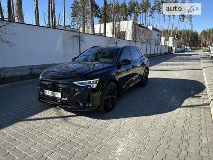 Чорний Ауді Q8 e-tron, об'ємом двигуна 0 л та пробігом 16 тис. км за 86000 $, фото 1 на Automoto.ua