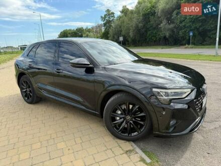 Ауди Q8 e-tron 2023 в Львове на Automoto.ua Черный Ауди Q8 e-tron, объемом двигателя 0 л и пробегом 33 тыс. км за 51115 $, фото 1 на Automoto.ua