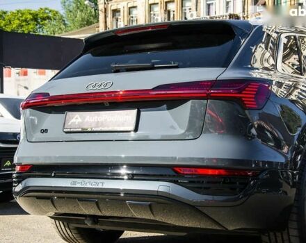 Ауди Q8 e-tron, объемом двигателя 0 л и пробегом 2 тыс. км за 89000 $, фото 29 на Automoto.ua