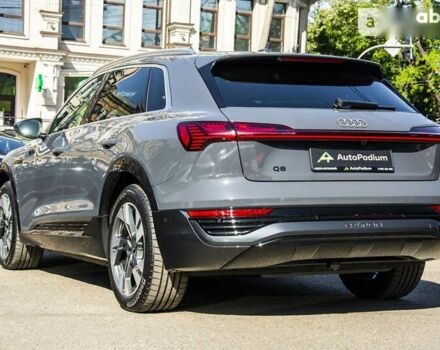 Ауди Q8 e-tron, объемом двигателя 0 л и пробегом 2 тыс. км за 89000 $, фото 24 на Automoto.ua