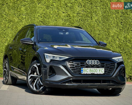 Сірий Ауді Q8 e-tron, об'ємом двигуна 0 л та пробігом 44 тис. км за 48900 $, фото 7 на Automoto.ua