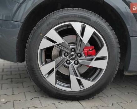 Сірий Ауді Q8 e-tron, об'ємом двигуна 0 л та пробігом 34 тис. км за 65000 $, фото 16 на Automoto.ua