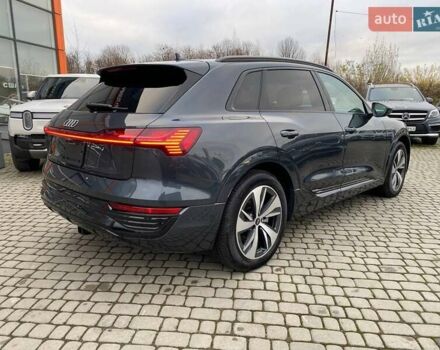Сірий Ауді Q8 e-tron, об'ємом двигуна 0 л та пробігом 31 тис. км за 42300 $, фото 6 на Automoto.ua