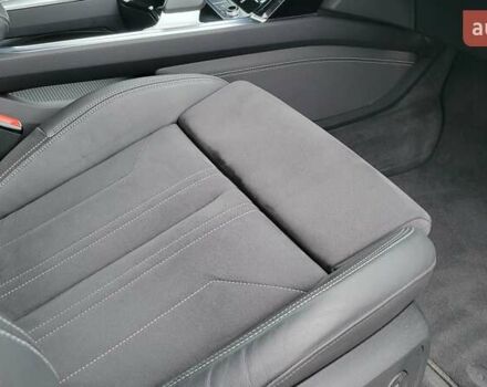 Сірий Ауді Q8 e-tron, об'ємом двигуна 0 л та пробігом 34 тис. км за 65000 $, фото 39 на Automoto.ua