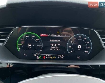 Сірий Ауді Q8 e-tron, об'ємом двигуна 0 л та пробігом 31 тис. км за 42300 $, фото 14 на Automoto.ua