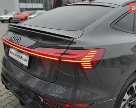 Сірий Ауді Q8 e-tron, об'ємом двигуна 0 л та пробігом 34 тис. км за 65000 $, фото 11 на Automoto.ua