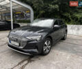 Серый Ауди Q8 e-tron, объемом двигателя 0 л и пробегом 16 тыс. км за 47000 $, фото 1 на Automoto.ua
