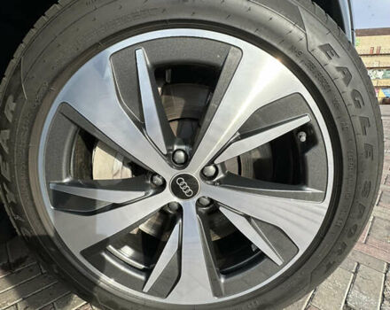 Сірий Ауді Q8 e-tron, об'ємом двигуна 0 л та пробігом 16 тис. км за 47500 $, фото 23 на Automoto.ua