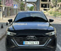 Сірий Ауді Q8 e-tron, об'ємом двигуна 0 л та пробігом 4 тис. км за 55000 $, фото 1 на Automoto.ua