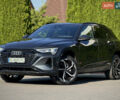 Сірий Ауді Q8 e-tron, об'ємом двигуна 0 л та пробігом 44 тис. км за 48900 $, фото 11 на Automoto.ua