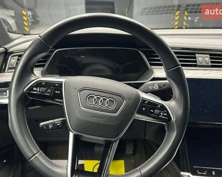 Сірий Ауді Q8 e-tron, об'ємом двигуна 0 л та пробігом 26 тис. км за 69500 $, фото 11 на Automoto.ua