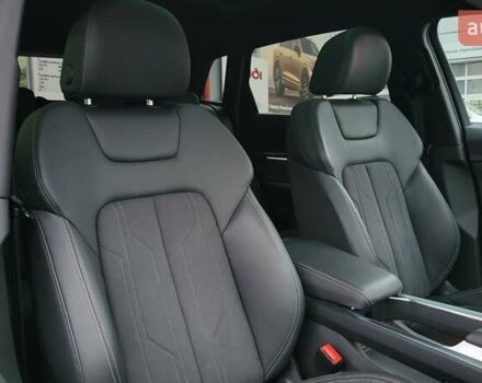 Сірий Ауді Q8 e-tron, об'ємом двигуна 0 л та пробігом 21 тис. км за 48500 $, фото 25 на Automoto.ua