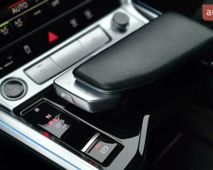 Сірий Ауді Q8 e-tron, об'ємом двигуна 0 л та пробігом 34 тис. км за 65000 $, фото 52 на Automoto.ua