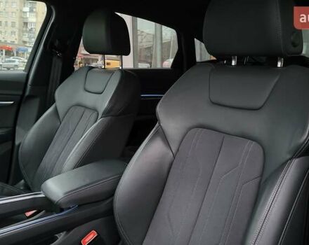 Сірий Ауді Q8 e-tron, об'ємом двигуна 0 л та пробігом 34 тис. км за 65000 $, фото 20 на Automoto.ua