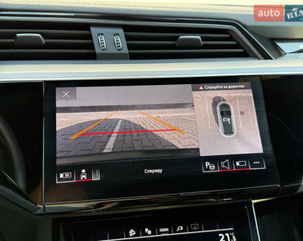 Сірий Ауді Q8 e-tron, об'ємом двигуна 0 л та пробігом 40 тис. км за 57900 $, фото 45 на Automoto.ua