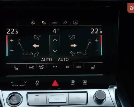 Сірий Ауді Q8 e-tron, об'ємом двигуна 0 л та пробігом 21 тис. км за 48500 $, фото 30 на Automoto.ua