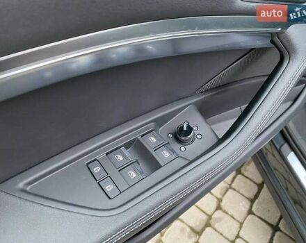 Сірий Ауді Q8 e-tron, об'ємом двигуна 0 л та пробігом 31 тис. км за 42300 $, фото 11 на Automoto.ua