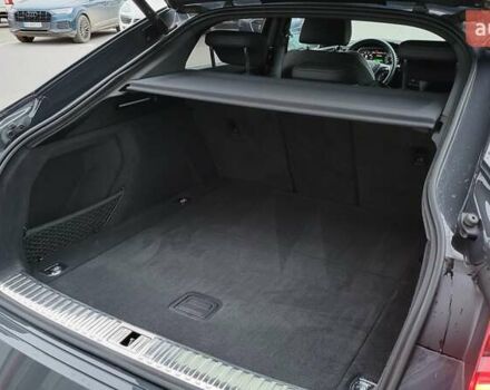 Сірий Ауді Q8 e-tron, об'ємом двигуна 0 л та пробігом 34 тис. км за 65000 $, фото 42 на Automoto.ua