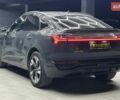 Сірий Ауді Q8 e-tron, об'ємом двигуна 0 л та пробігом 26 тис. км за 69500 $, фото 3 на Automoto.ua