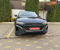 Серый Ауди Q8 e-tron, объемом двигателя 0 л и пробегом 33 тыс. км за 59000 $, фото 2 на Automoto.ua