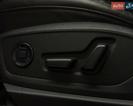 Серый Ауди Q8 e-tron, объемом двигателя 0 л и пробегом 24 тыс. км за 48989 $, фото 11 на Automoto.ua