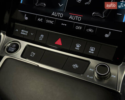 Серый Ауди Q8 e-tron, объемом двигателя 0 л и пробегом 24 тыс. км за 48989 $, фото 21 на Automoto.ua