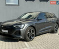 Сірий Ауді Q8 e-tron, об'ємом двигуна 0 л та пробігом 40 тис. км за 57900 $, фото 1 на Automoto.ua