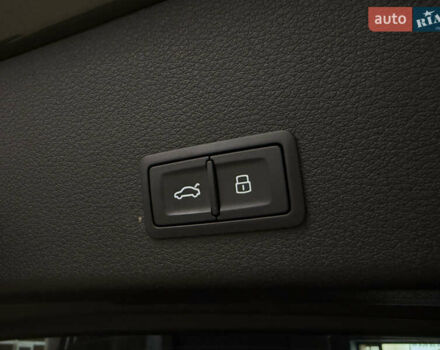 Серый Ауди Q8 e-tron, объемом двигателя 0 л и пробегом 24 тыс. км за 48989 $, фото 14 на Automoto.ua