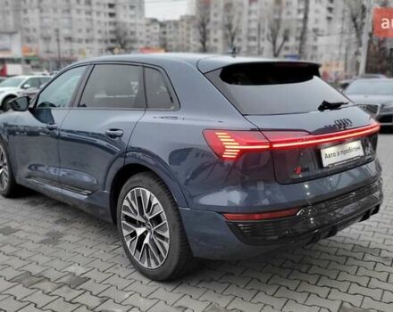 Сірий Ауді Q8 e-tron, об'ємом двигуна 0 л та пробігом 21 тис. км за 48500 $, фото 5 на Automoto.ua