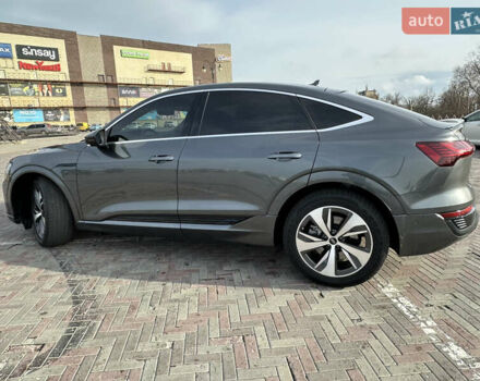 Сірий Ауді Q8 e-tron, об'ємом двигуна 0 л та пробігом 16 тис. км за 47500 $, фото 15 на Automoto.ua