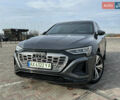 Сірий Ауді Q8 e-tron, об'ємом двигуна 0 л та пробігом 16 тис. км за 47500 $, фото 2 на Automoto.ua
