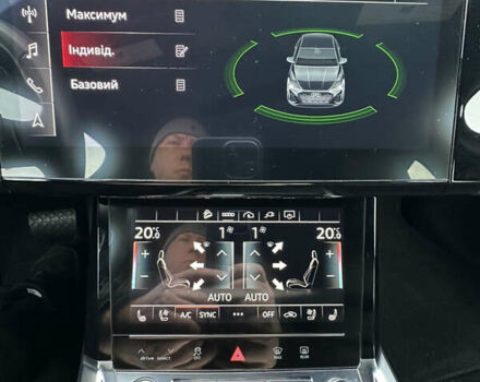 Сірий Ауді Q8 e-tron, об'ємом двигуна 0 л та пробігом 16 тис. км за 47500 $, фото 29 на Automoto.ua