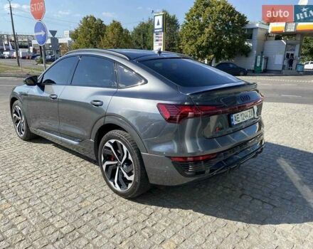 Серый Ауди Q8 e-tron, объемом двигателя 0 л и пробегом 35 тыс. км за 69900 $, фото 15 на Automoto.ua