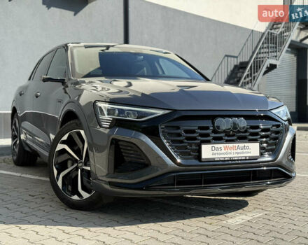 Сірий Ауді Q8 e-tron, об'ємом двигуна 0 л та пробігом 40 тис. км за 57900 $, фото 14 на Automoto.ua