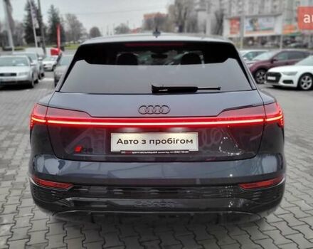 Сірий Ауді Q8 e-tron, об'ємом двигуна 0 л та пробігом 21 тис. км за 48500 $, фото 4 на Automoto.ua